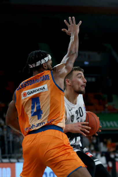 目标是打进 目标是打进